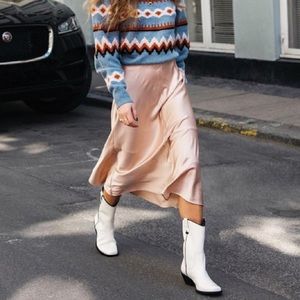 White slouch cowboy boot